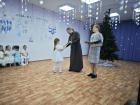 28.12.2025.Священник наградил юных художников конкурса «Крылья Ангела»