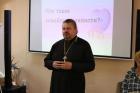 6.10.2026г.Семья — это главное. Иерей Виталий Шаркеев принял участие в беседе со студентами на тему семейных ценностей.