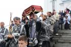 18.04.2025г.Епископ Николай совершил утреню Великой субботы с чином Погребения Плащаницы Господа.